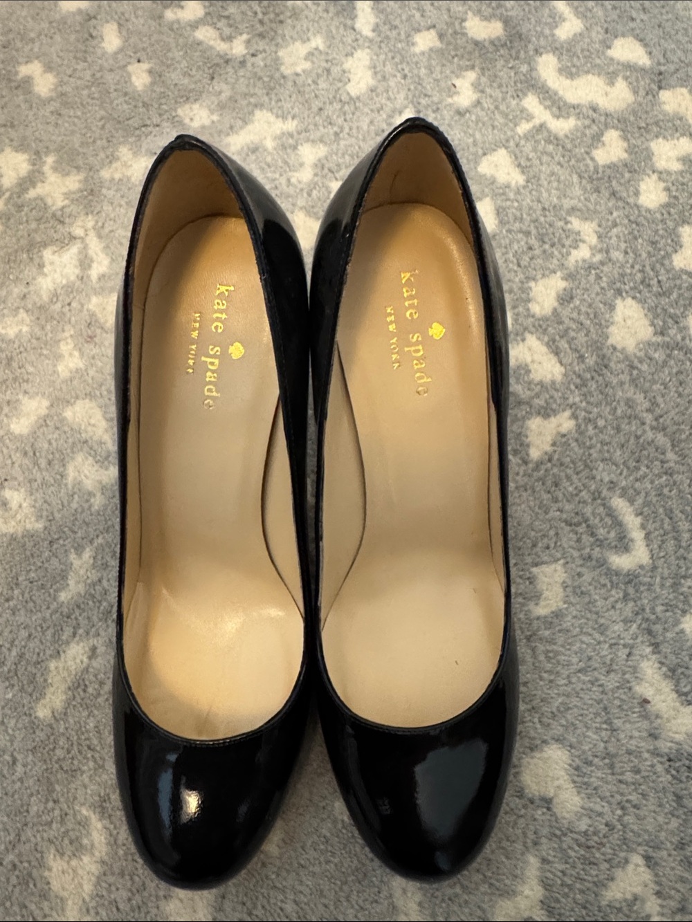 New kate spade Black Patent Leather Classic Pumps, 8
